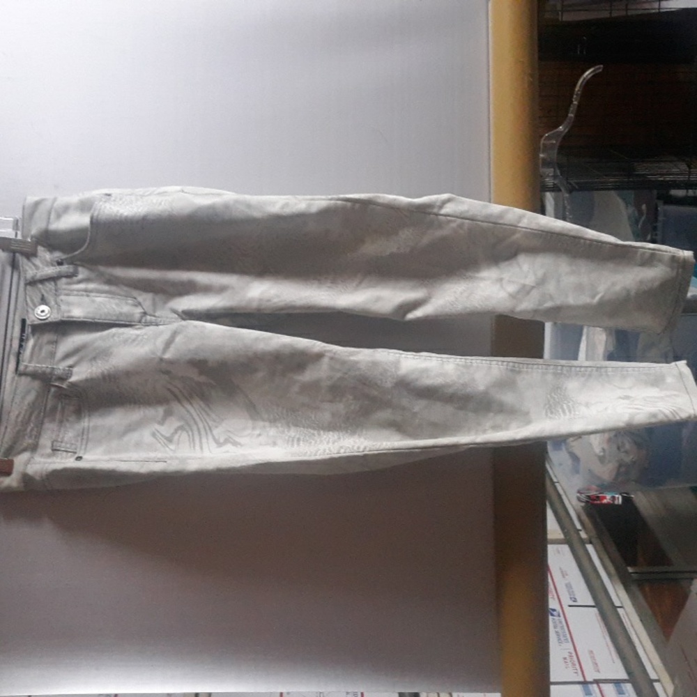 Beau Dawson Size 6P (SKU 77)